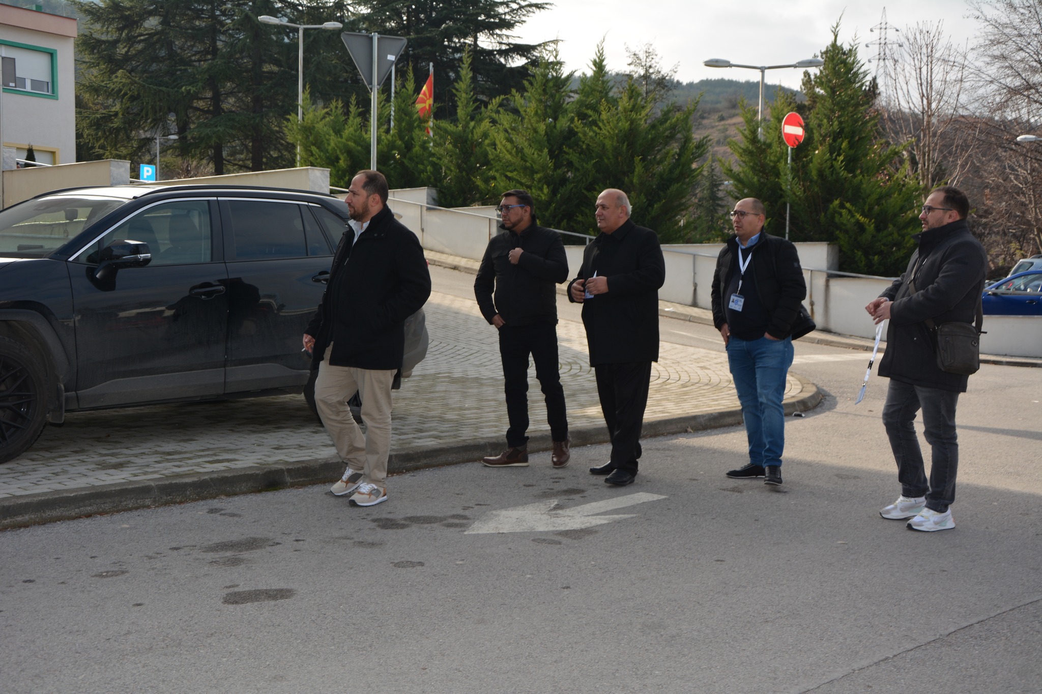 photo1